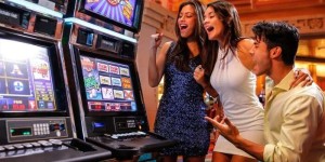 Eye of Horus Vortragen within Deutschland Slot um echtes Bimbes