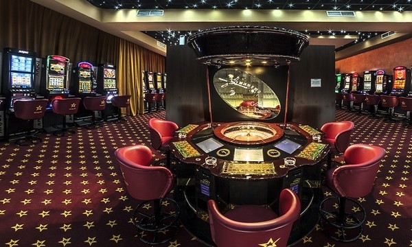 Beste Casino Neon Fruit Cityscape Verbunden Kasino Einzahlungsbonus und Angebote im 2025